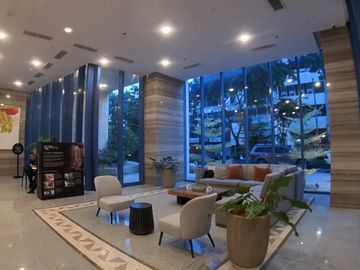 360° Sea, City & Mountain Views | For Sale Penthouse at 38 Park Ave Cebu IT Park