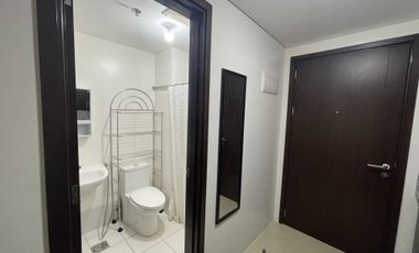 Tower 5, Pioneer Woodlands, Mandaluyong City studio unit for sale