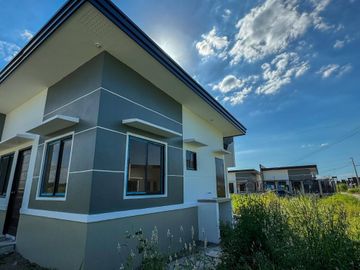 CENTERVILLE 3 & 4 SILAY CITY, NEGROS OCCIDENTAL HOUSE & LOT