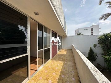 VENTA CASA EN CAMINO REAL ZAPOPAN