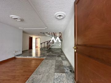 VENTA CASA EN CAMINO REAL ZAPOPAN