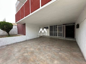 VENTA CASA EN CAMINO REAL ZAPOPAN