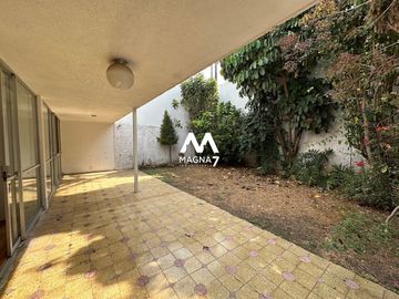 VENTA CASA EN CAMINO REAL ZAPOPAN