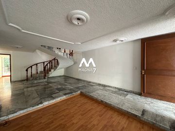 VENTA CASA EN CAMINO REAL ZAPOPAN