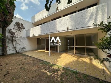 VENTA CASA EN CAMINO REAL ZAPOPAN
