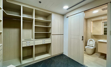 2BR Unit at Hidalgo Place, Rockwell|For Sale