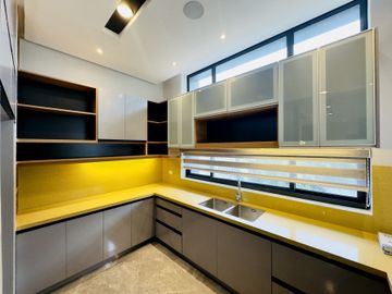 4Storey 4Bedrooms Modern Design Townhouse for Sale in San Juan City