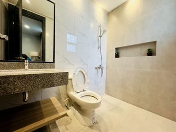 4Storey 4Bedrooms Modern Design Townhouse for Sale in San Juan City