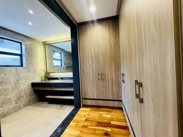 4Storey 4Bedrooms Modern Design Townhouse for Sale in San Juan City