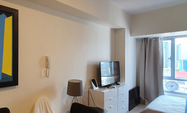 Studio Unit, Vantage at Kapitolyo, Pasig|For Sale