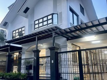 3-STOREY MODERN HOUSE IN SANTAROSA VILLAGE 1
