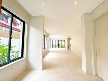 ASTONISHING SPACIOUS MODERN DESIGN BRAND NEW HOUSE FOR SALE IN BF RESORT VILLAGE