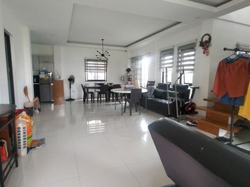 metrogate Dasmarinas estate 3-storey house
