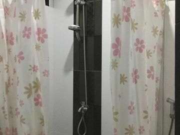 metrogate Dasmarinas estate 3-storey house