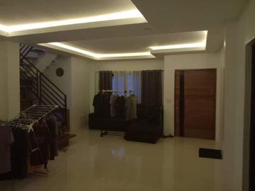 metrogate Dasmarinas estate 3-storey house
