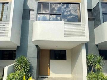 3 bedrooms townhouses unit for sale in Antipolo City