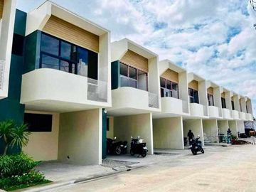 3 bedrooms townhouses unit for sale in Antipolo City
