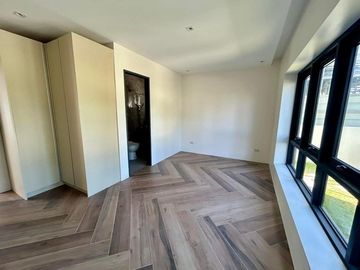 4 Bedroom House for Sale, Wood Grove Subdivision, San Fernando, Pampanga