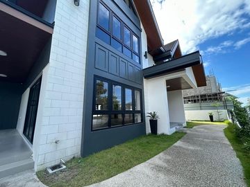 4 Bedroom House for Sale, Wood Grove Subdivision, San Fernando, Pampanga