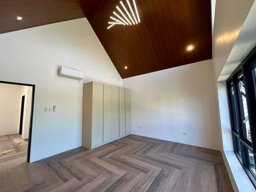 4 Bedroom House for Sale, Wood Grove Subdivision, San Fernando, Pampanga