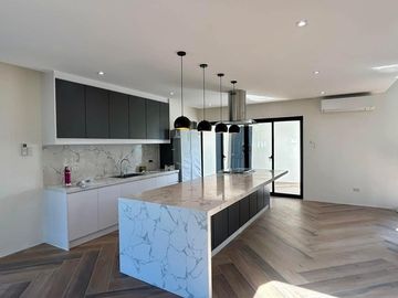 4 Bedroom House for Sale, Wood Grove Subdivision, San Fernando, Pampanga