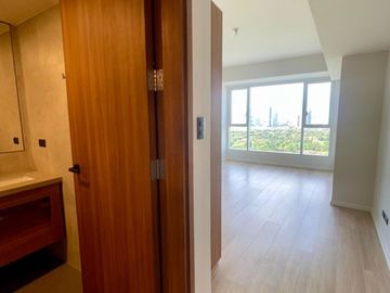 Shang Residences 2BR for SALE