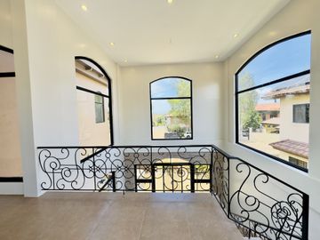 Mediterranean 4 Bedrooms Brand New House and Lot for Sale in Portofino Heights