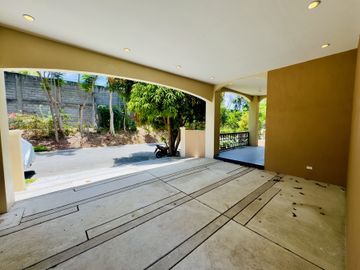 Mediterranean 4 Bedrooms Brand New House and Lot for Sale in Portofino Heights