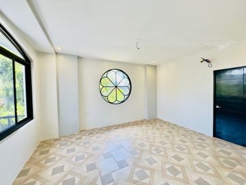 Mediterranean 4 Bedrooms Brand New House and Lot for Sale in Portofino Heights