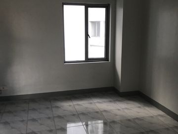 MARQUINTON CORDOVA TOWER / CONDOMINIUM / MARIKINA / 2 BED ROOMS