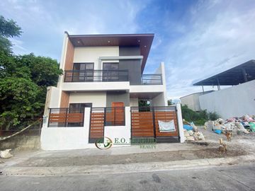 Brand New House for Sale near EVIA Daang Hari and MCX!