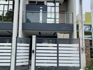 RFO Townhouse unit for sale Located in Sucat, Parañaque City