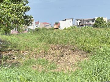 EH-1103: For Sale/ For Rent Commercial Lot!