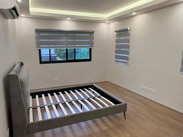 Brand New House and Lot in Tagaytay City For Sale!