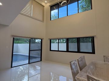 Brand New House and Lot in Tagaytay City For Sale!