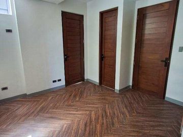 3 Storey Modern Duplex in Vermont Park Executive Village Antipolo