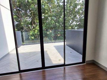 3 Storey Modern Duplex in Vermont Park Executive Village Antipolo