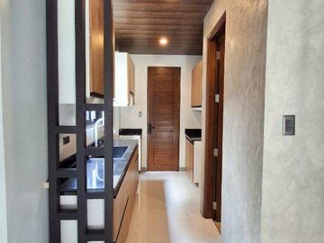 3 Storey Modern Duplex in Vermont Park Executive Village Antipolo