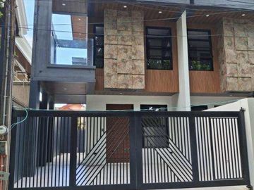 3 Storey Modern Duplex in Vermont Park Executive Village Antipolo