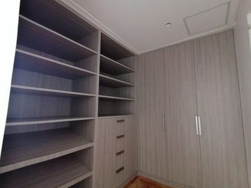Ayala Alabang Modern House for Sale in Alabang Muntinlupa