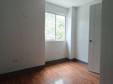 TOWNHOUSE FOR SALE IN SUNFLOWER HOMES EASTRIDGE ANGONO FINISH TURN OVER.