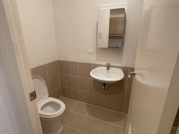 5% DP ONLY in The Aston Place, Dominga St. Pasay City