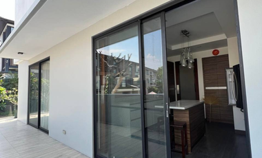 For Lease 7 Bedroom in McKinley Hill Village, Taguig City