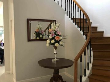 2 Storey HOUSE and LOT at Portofino South