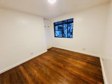 Newly Renovated 2 Bedroom Townhouse for sale in Kapitolyo, Pasig City