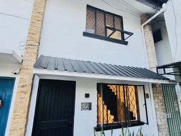 Newly Renovated 2 Bedroom Townhouse for sale in Kapitolyo, Pasig City