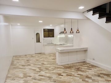 Newly Renovated 2 Bedroom Townhouse for sale in Kapitolyo, Pasig City