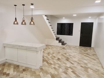 Newly Renovated 2 Bedroom Townhouse for sale in Kapitolyo, Pasig City