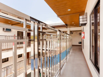 3 Storey Resort for sale in Pansol, Laguna