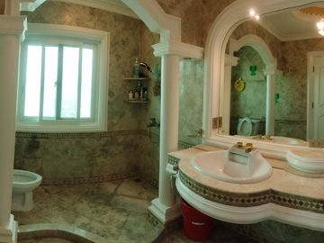 Royal villa in the middle of a botanical dream location with ocean view